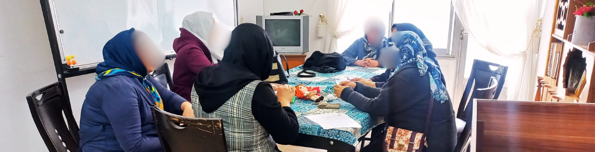 کلاس بافتنی و عروسک بافی